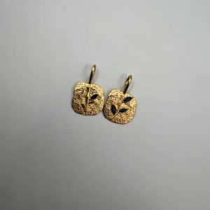 مدال برگ سورمه ای