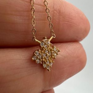 گردنبند لوزی نگین دار2