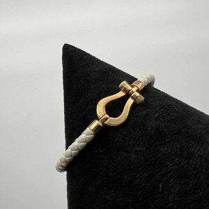 دستبند طرح امگا